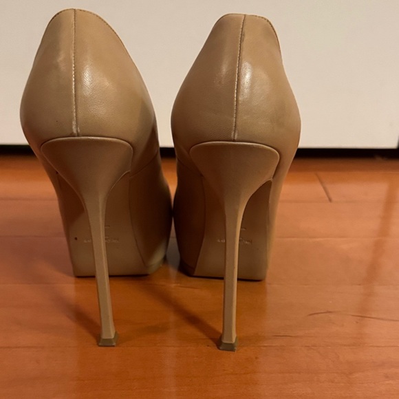 Yves Saint Laurent Beige Heels - Picture 3 of 4